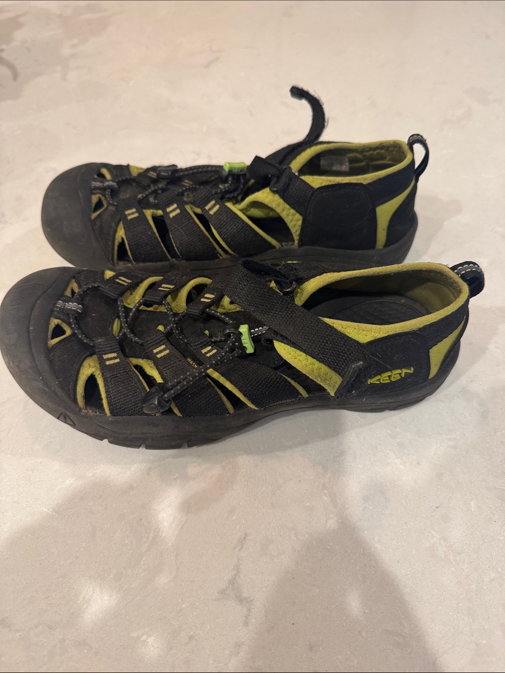 Keen Kids Black and Lime Outdoor Sandals Size 6